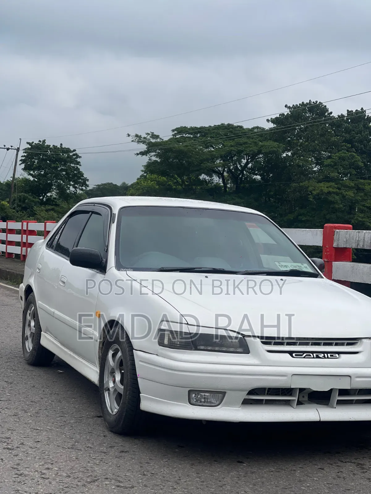 টয়োটা করোল্লা ১৯৯৭ হোয়াইট