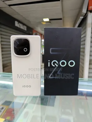 iQOO 256 GB Gold
