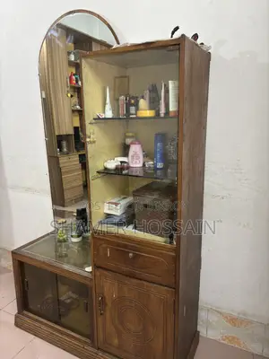 কাঠের ড্রেসিং টেবিল ও শোকেস বিক্রি