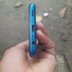 New Samsung Galaxy A12 64 GB Gold