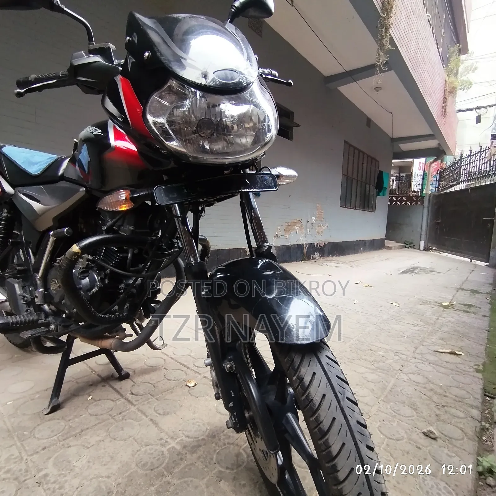 Bajaj Discover 125 2020 Black