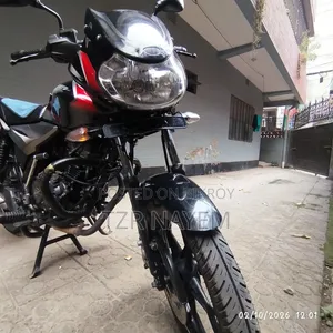 বাজাজ ডিসকভার ১২৫ ২০২০ কালো