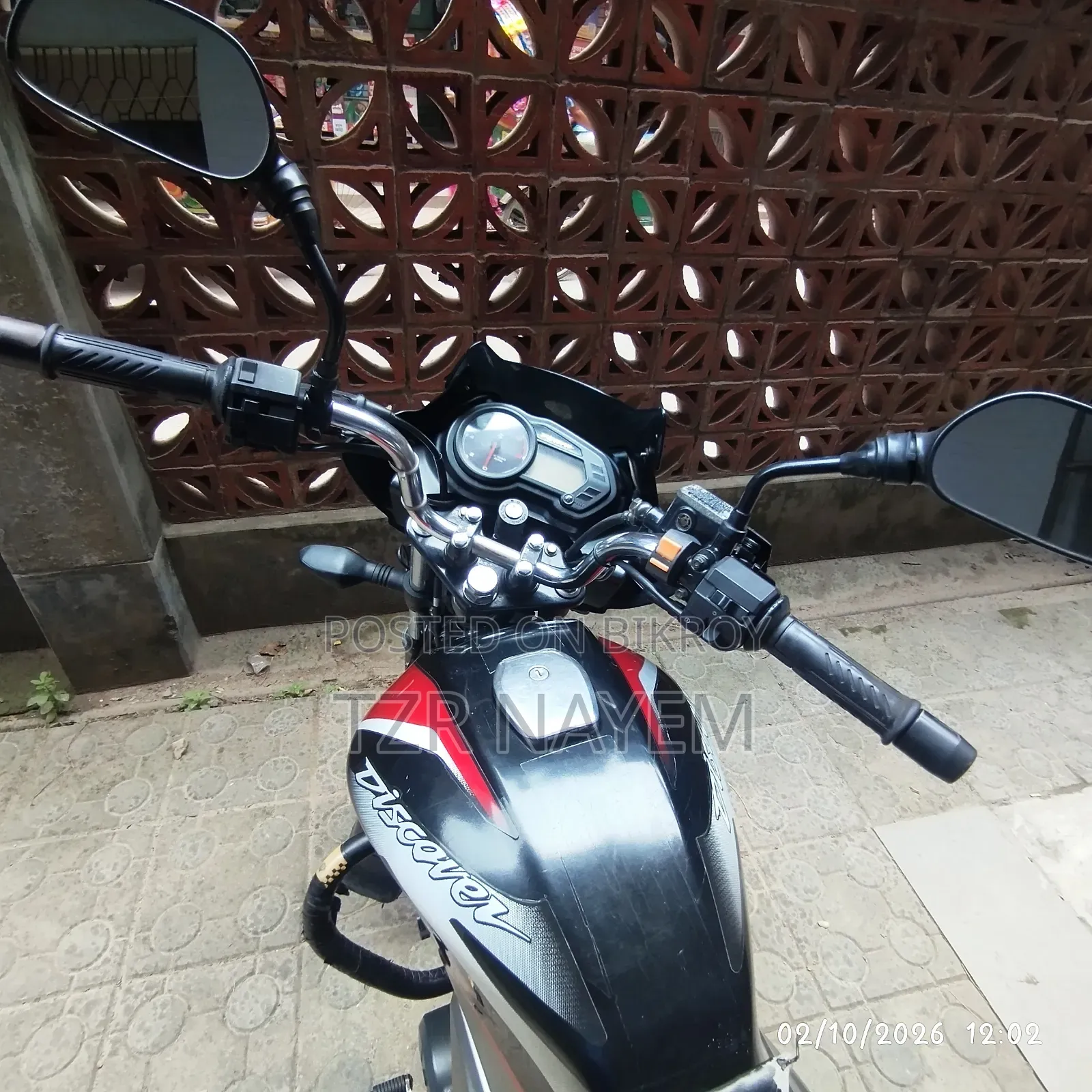 Bajaj Discover 125 2020 Black