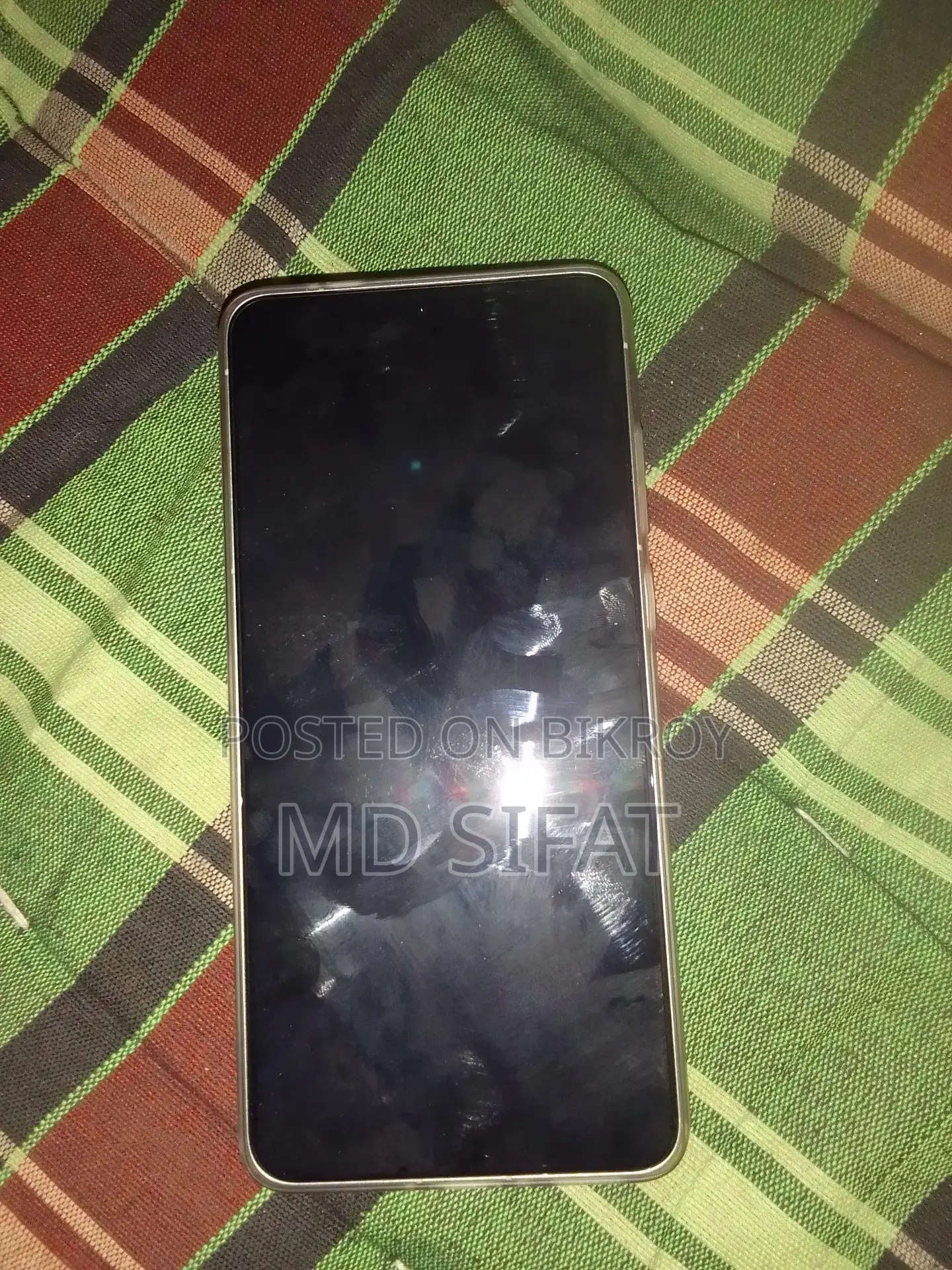 নিউ ভিভো এক্স৩০০ আল্ট্রা ২৫৬ জিবি গ্রিন