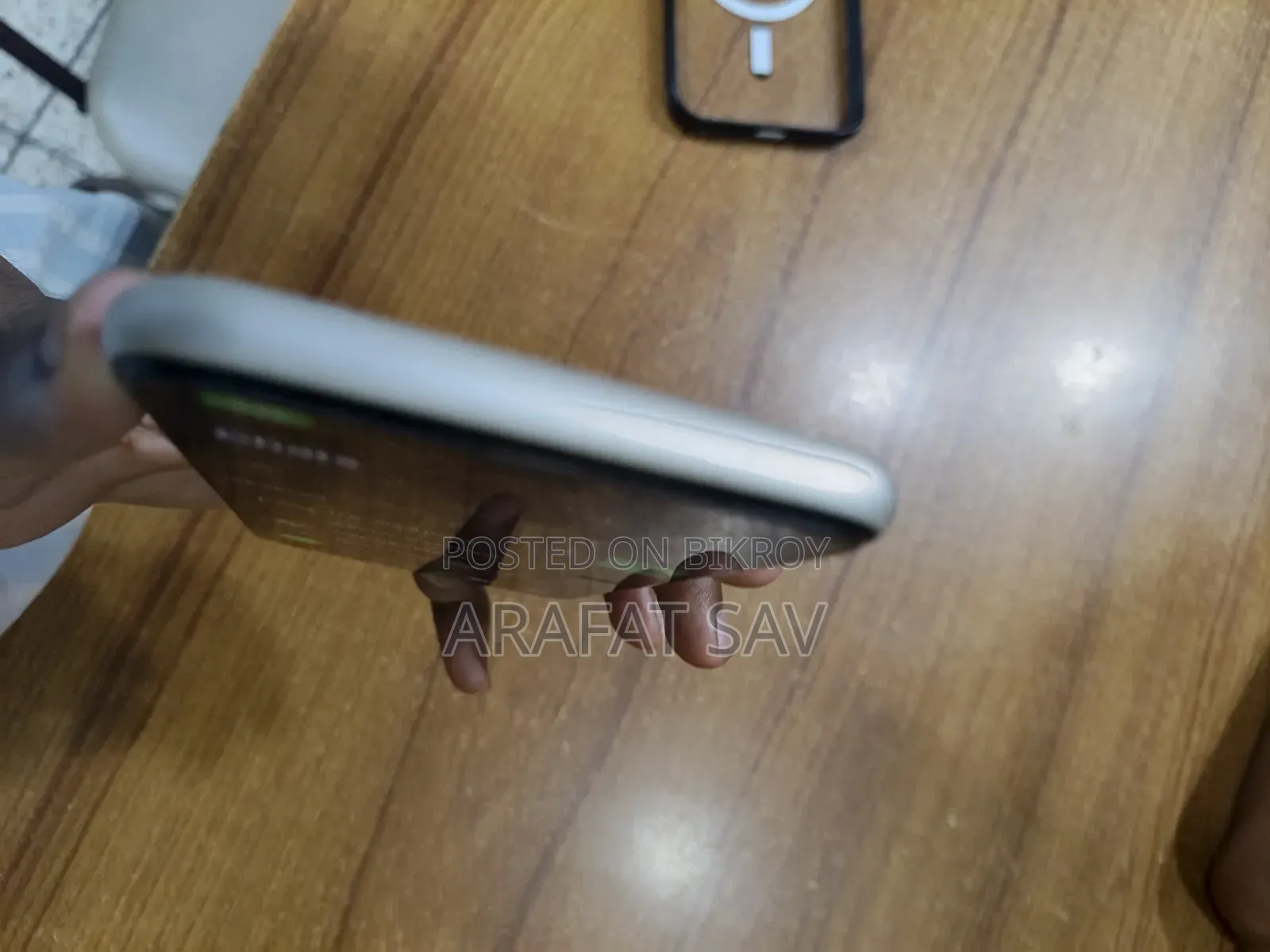 অ্যাপল আইফোন ১১ ১২৮ জিবি হোয়াইট