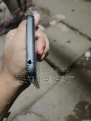 মোবাইল ফোন ১২৮ জিবি কালো