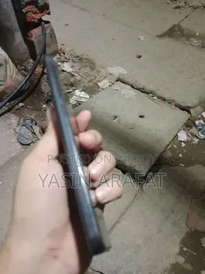 মোবাইল ফোন ১২৮ জিবি কালো