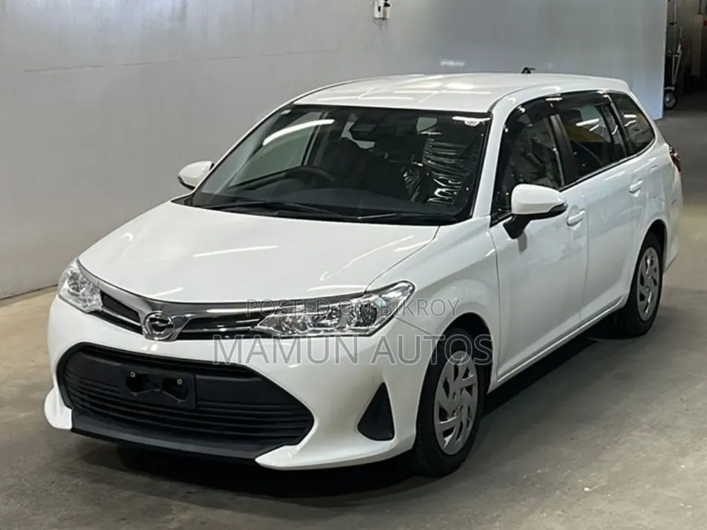 Toyota Corolla Fielder 1.5 Hybrid FWD 2021 White