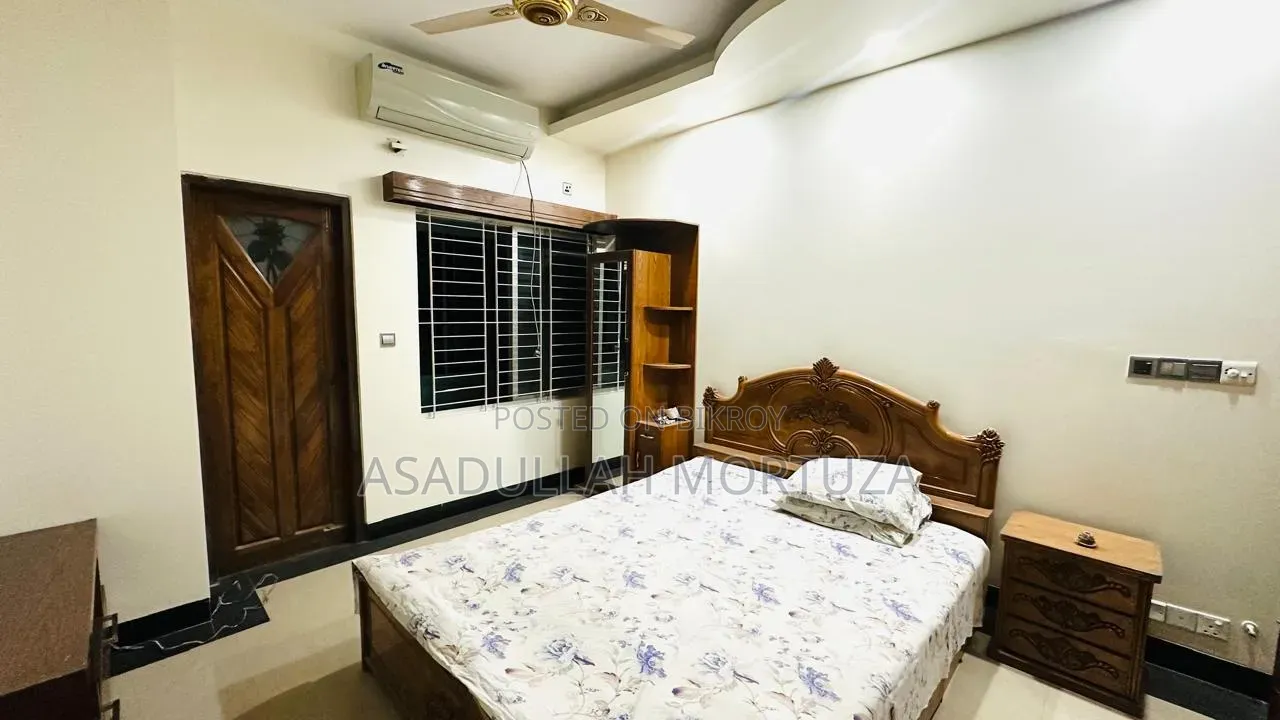 উত্তরায় ফার্নিশড ৩ বেডরুমের অ্যাপার্টমেন্ট ভাড়ার জন্য