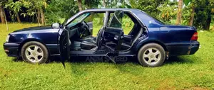 Toyota Crown 1997 Blue