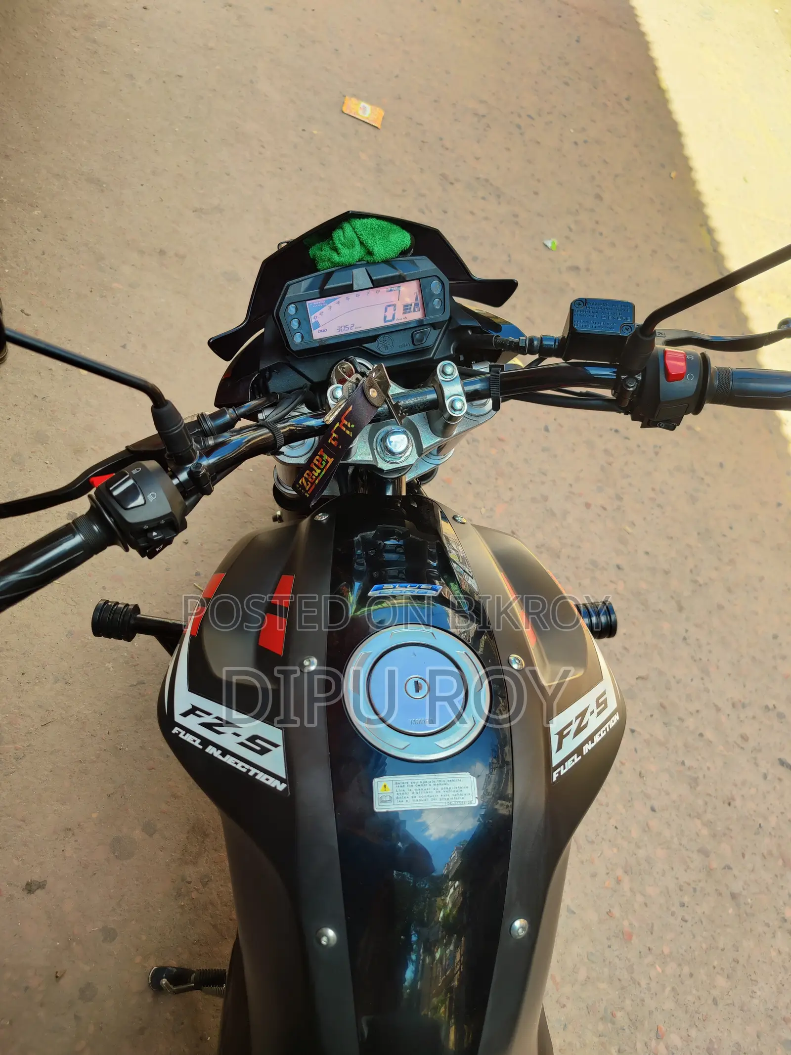 Yamaha FZS V2 2025 Gray