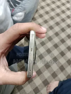 রিয়েলমি ১২ প্রো প্লাস ২৫৬ জিবি সাদা