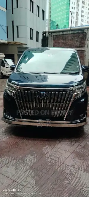 Toyota Esquire 1.8 Front-Wheel Drive Hybrid (7 seater) 2018 Blue