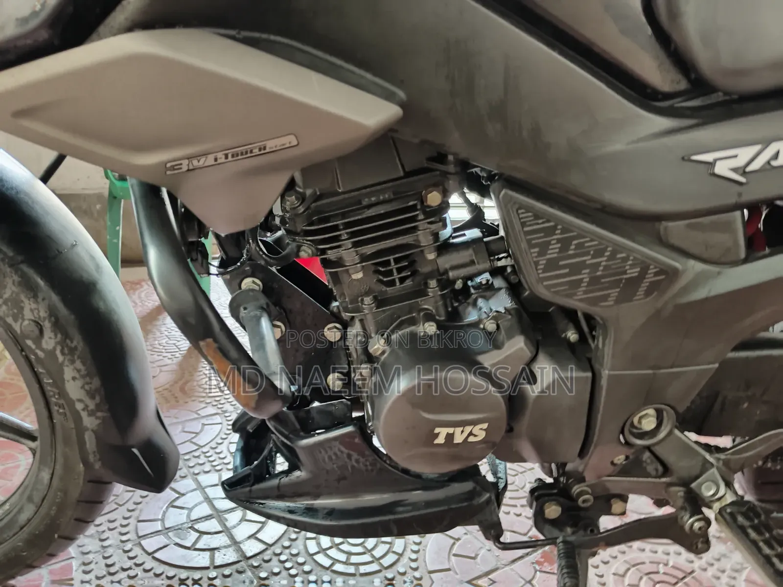 TVS Raider 125 2024 Black