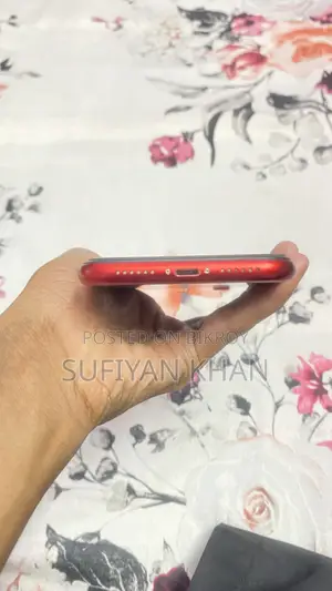 অ্যাপল আইফোন এক্সআর ১২৮ জিবি লাল
