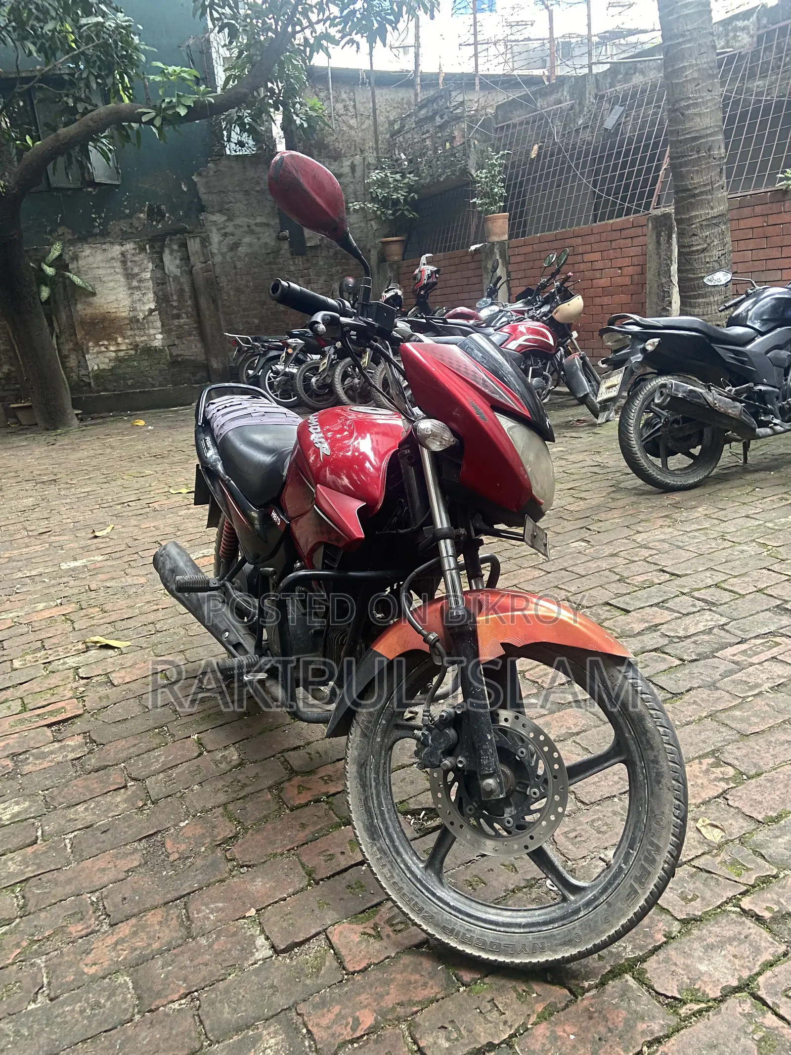 হিরো গ্ল্যামার ২০১৮ রেড