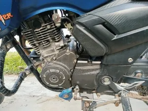 TVS Apache RTR 160 2V 2017 Blue