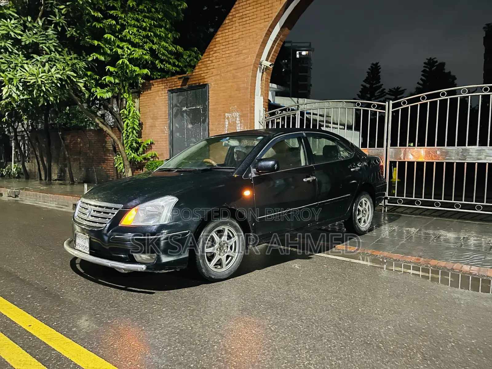 Toyota Premio 2.0 Front-Wheel Drive 2010 Black