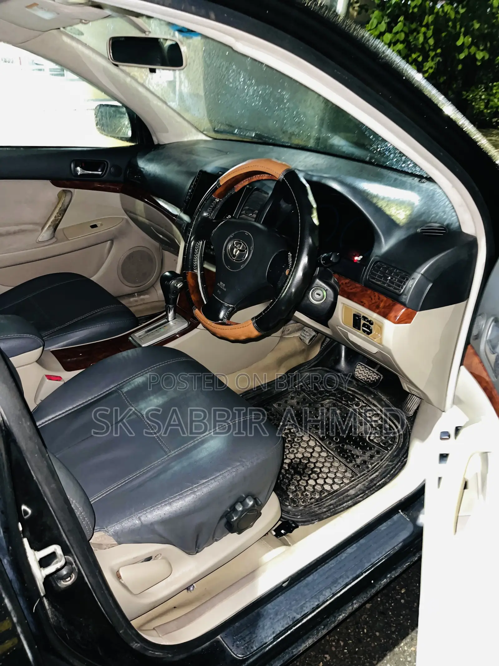 Toyota Premio 2.0 Front-Wheel Drive 2010 Black
