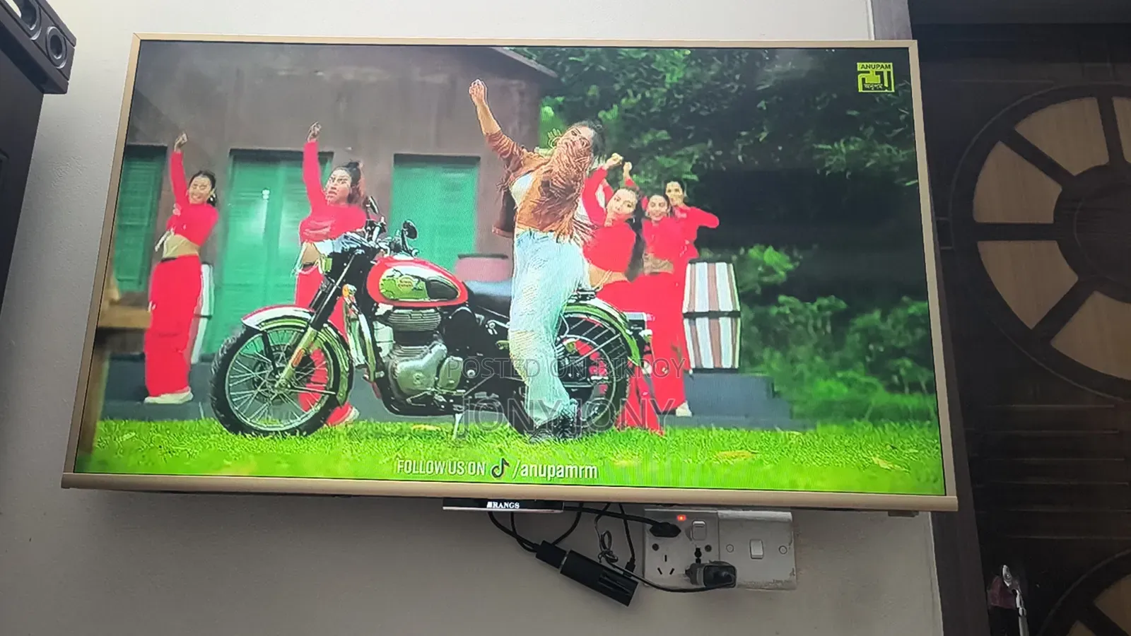 RANGS 43" Inch TV