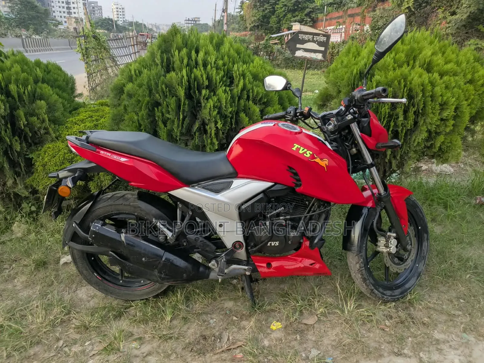 TVS Apache 160 4V 2021 Red