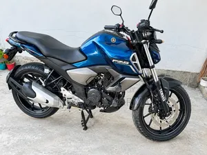 ইয়ামাহা এফজেডএস ভি৩ ২০২২ নীল