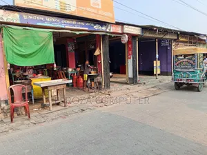 কমাশিয়াল স্পেস মেইন রাস্তার ও বাজার