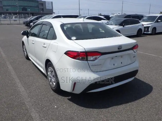Toyota Corolla 2021 White