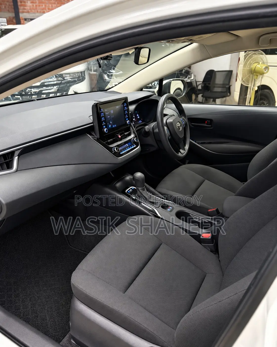 Toyota Corolla 2021 White