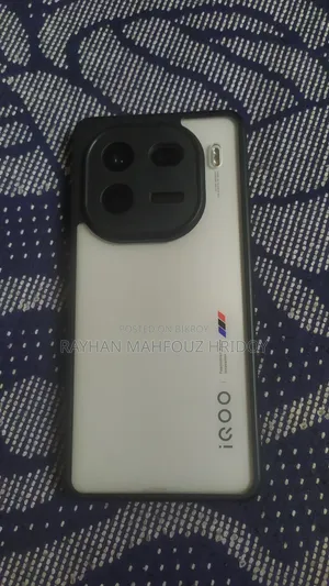 iQOO 12 512 GB White