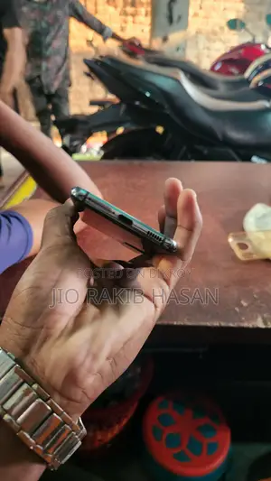 স্যামসাং গ্যালাক্সি এস২১ ৫জি ১২৮ জিবি কালো