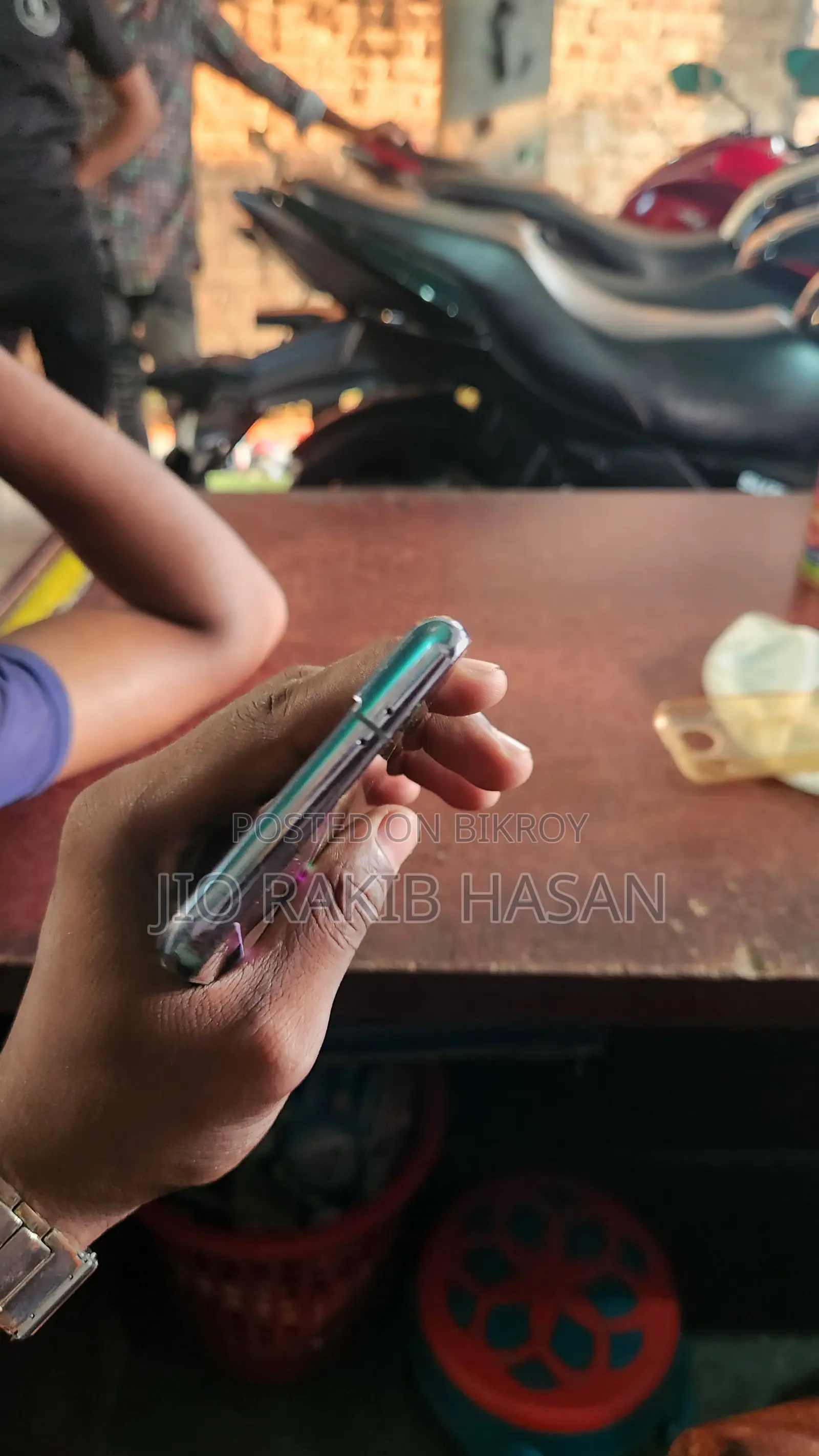 স্যামসাং গ্যালাক্সি এস২১ ৫জি ১২৮ জিবি কালো