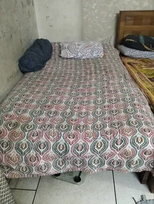 চৌকি বিক্রি হবে