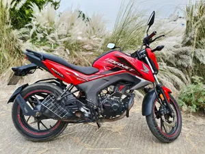 Honda Hornet 2018 Red