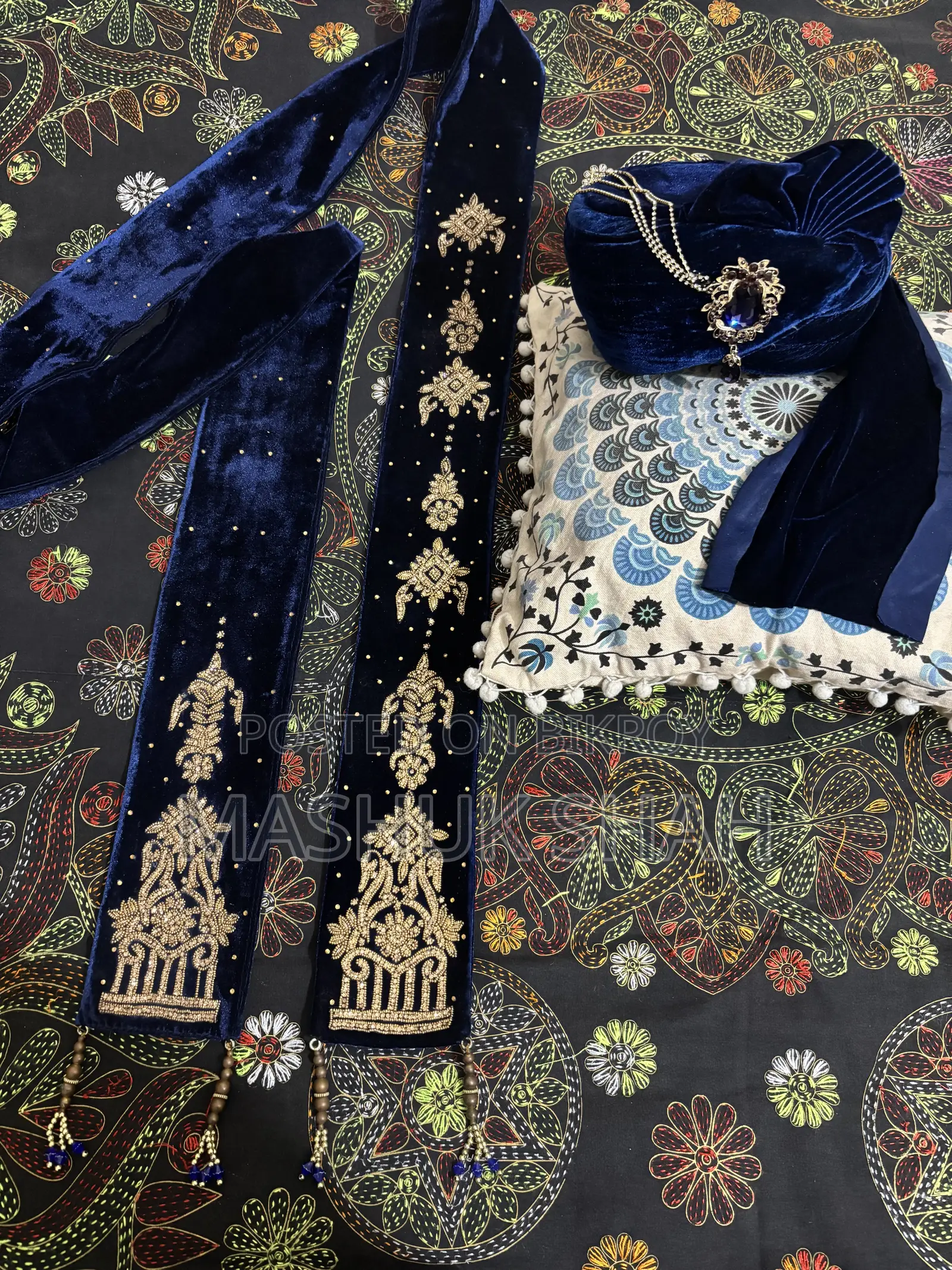 Royal Blue Velvet Groom Pagri & Dupatta Set