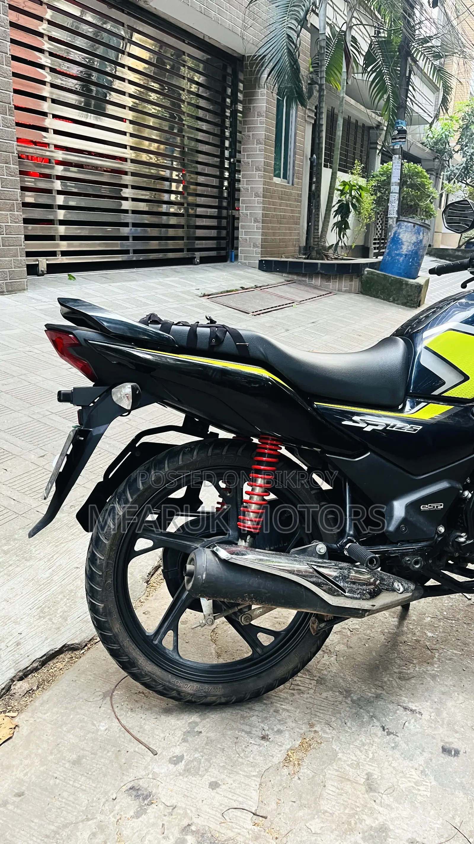 হোন্ডা ২০২৫ কালো