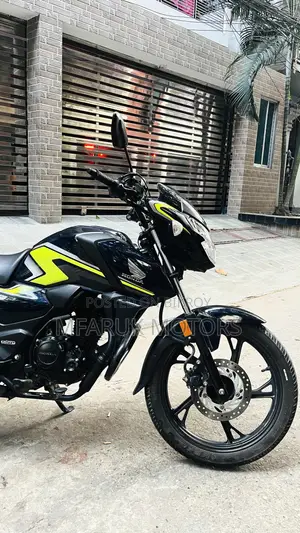 হোন্ডা ২০২৫ কালো