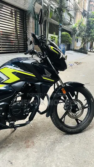 হোন্ডা ২০২৫ কালো