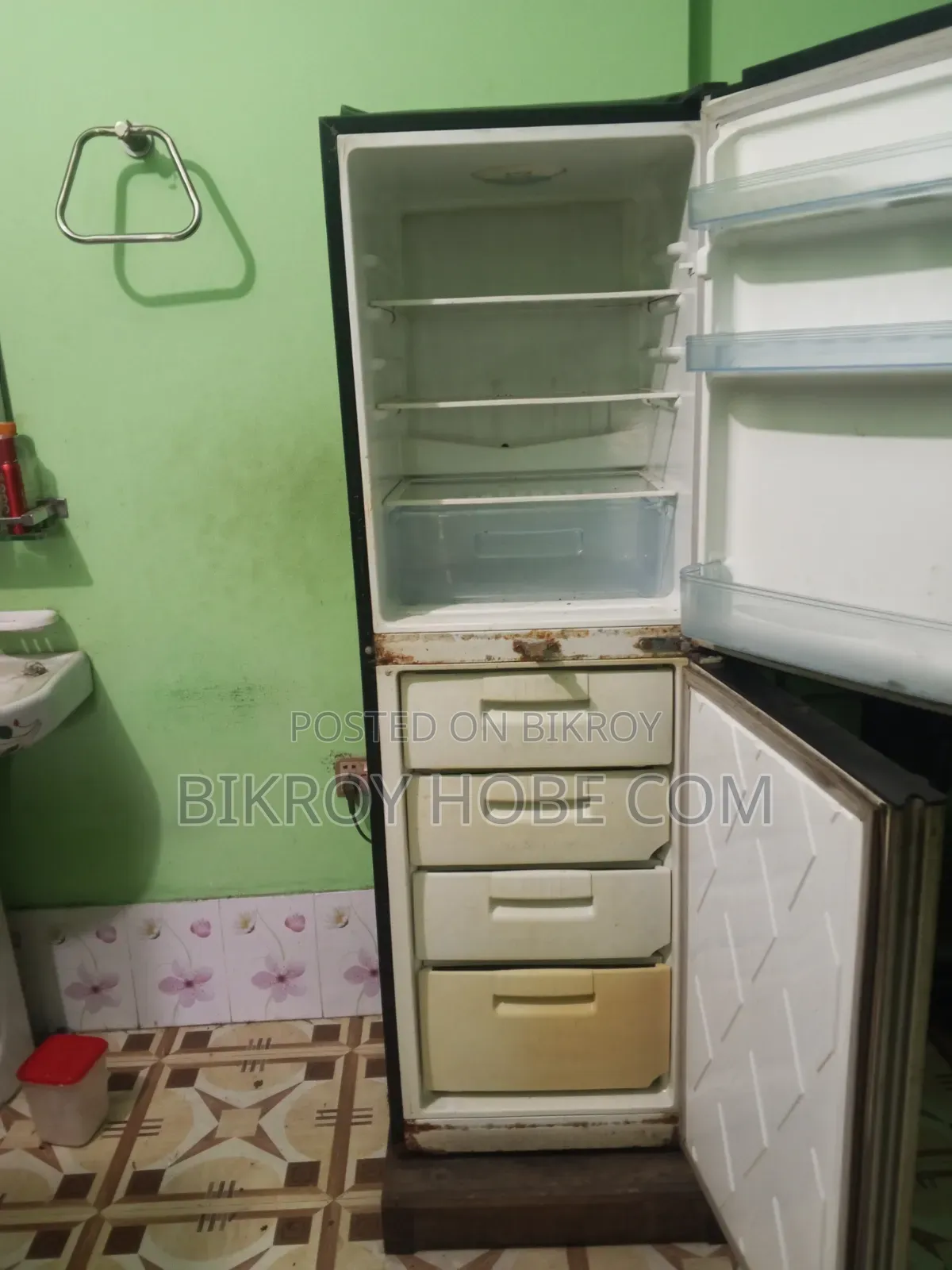 এই ফ্রিজটি বিক্রি হবে মাত্র