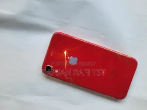 Apple iPhone XR 64 GB Red