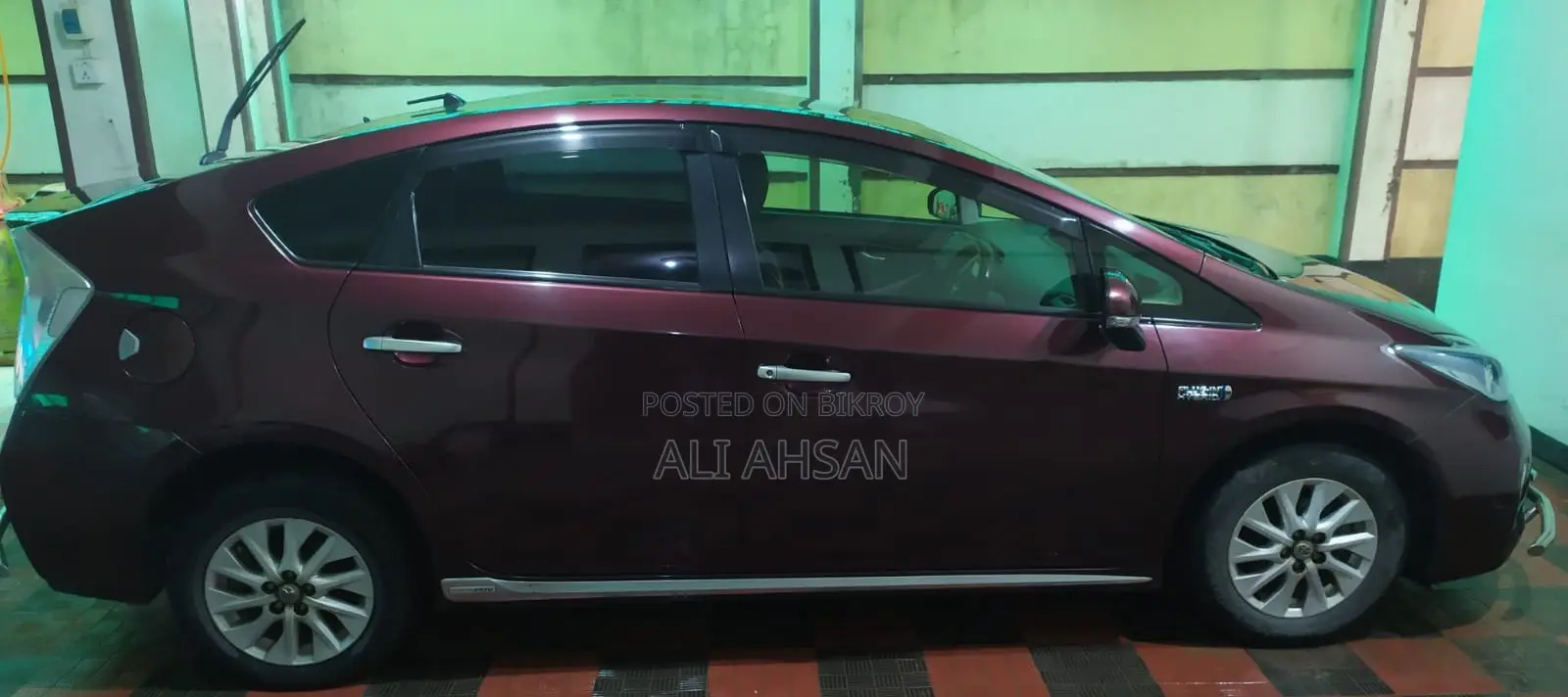 Toyota Prius Plug-In Hybrid 2015