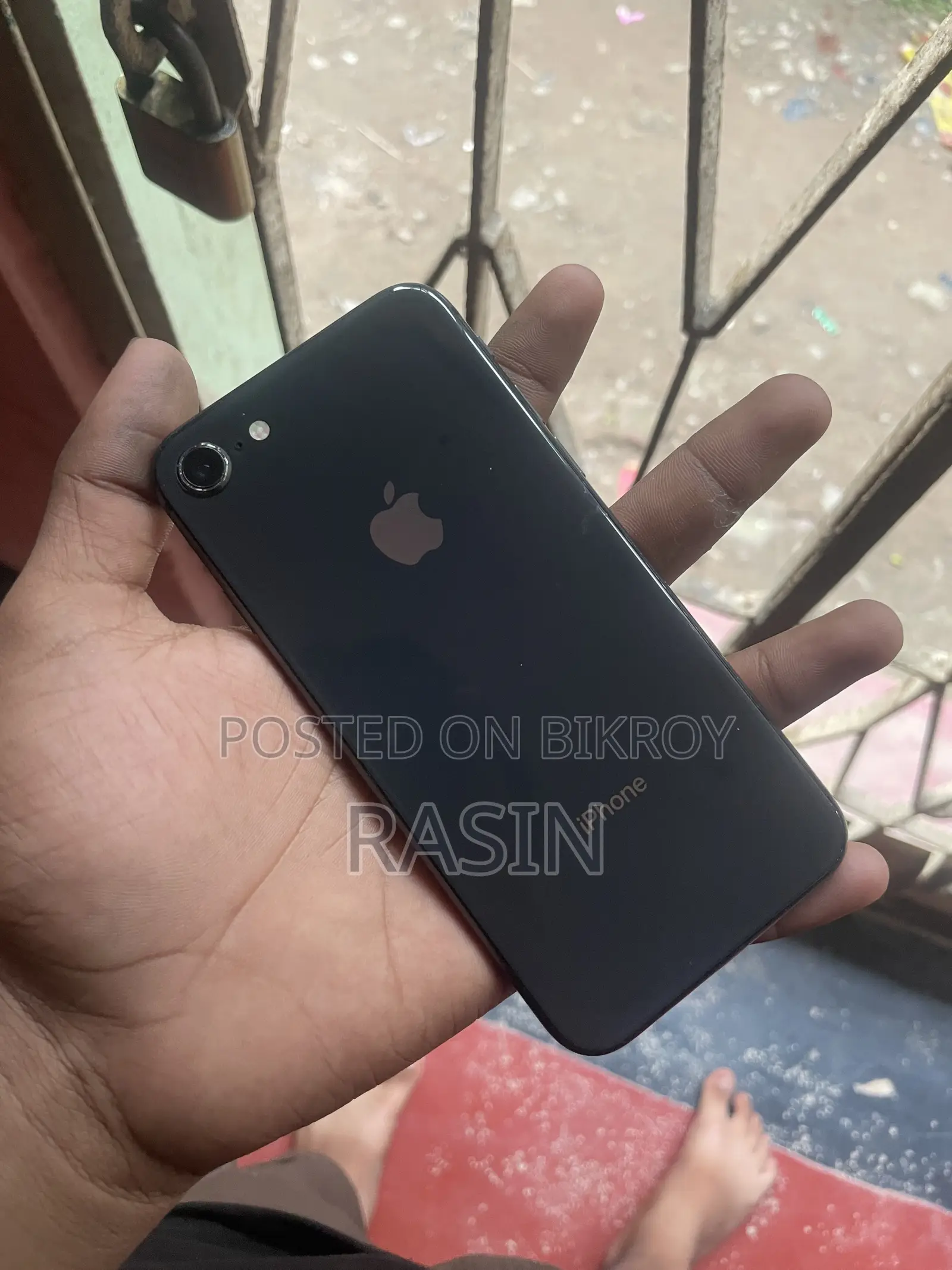 অ্যাপল আইফোন ৮ ৬৪ জিবি কালো