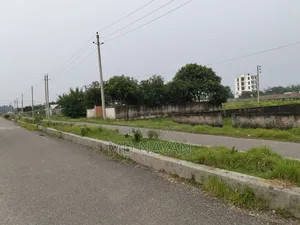 South-facing 3 katha corner plot for sale in Sector 9.