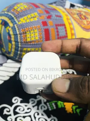 Apple Adapter
