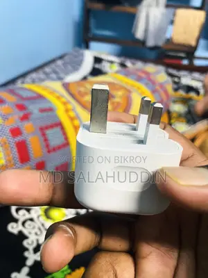 Apple Adapter
