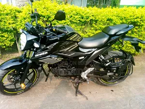 New Suzuki Gixxer 2025 Black