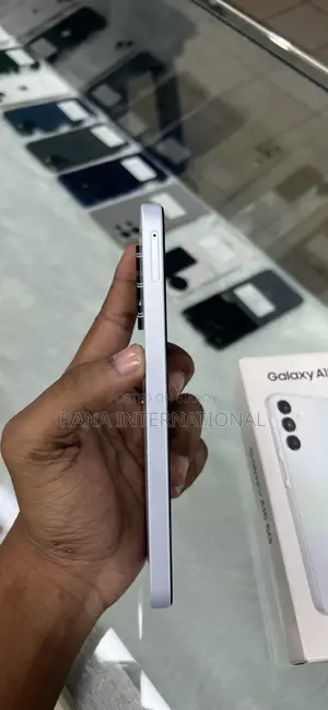 স্যামসাং গ্যালাক্সি এ১৫ ৫জি ১২৮ জিবি নীল