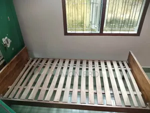আকাশমনি কাঠের সিংগেল খাট (৪/৭)