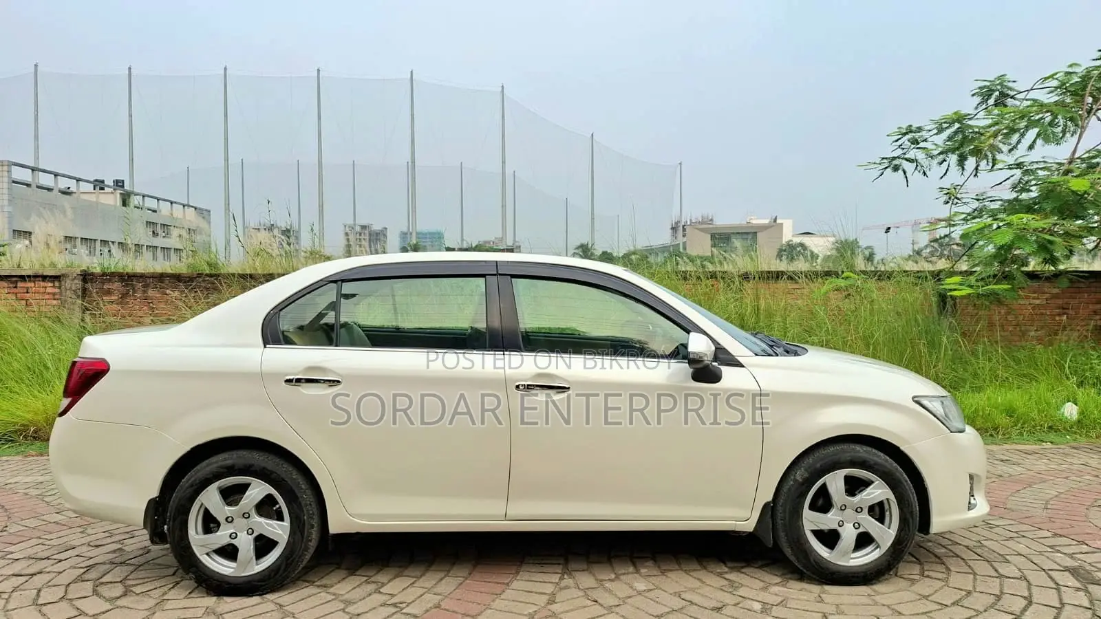 Toyota Axio 1.5 X Two-Wheel Drive 2013 White