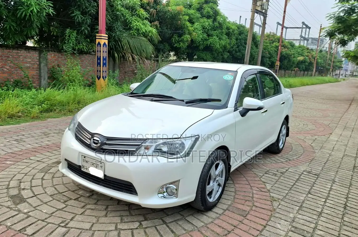 Toyota Axio 1.5 X Two-Wheel Drive 2013 White